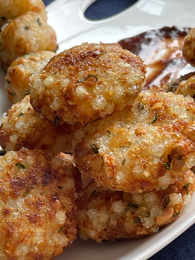 Sabudana Vada (Crispy Sago&nbsp;Patties)