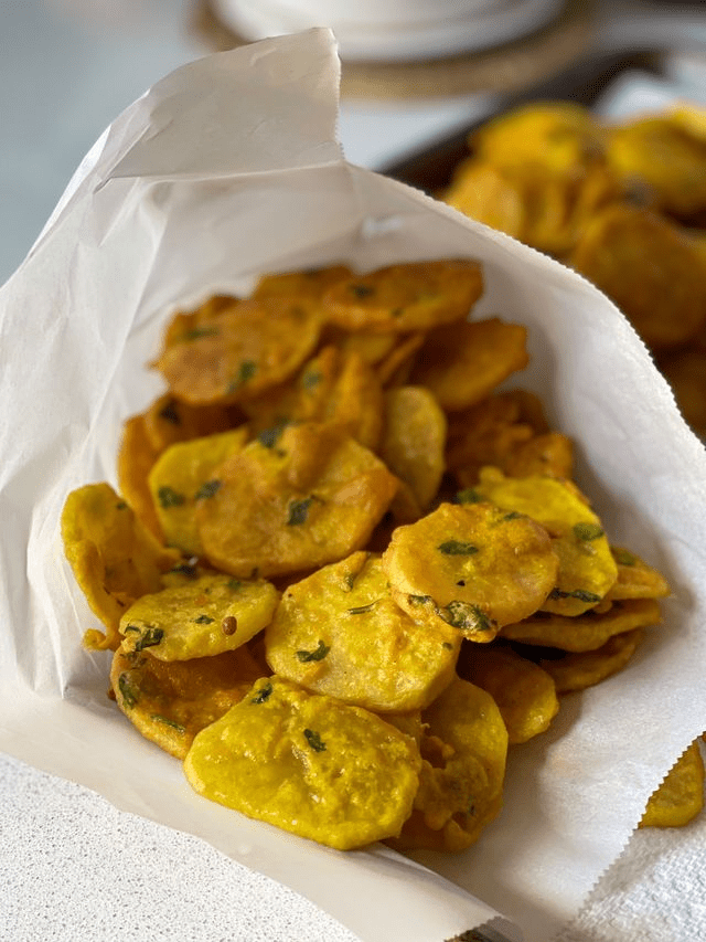 Maru Na Bhajiya (East African Style Tea-Room Potato&nbsp;Fritters)