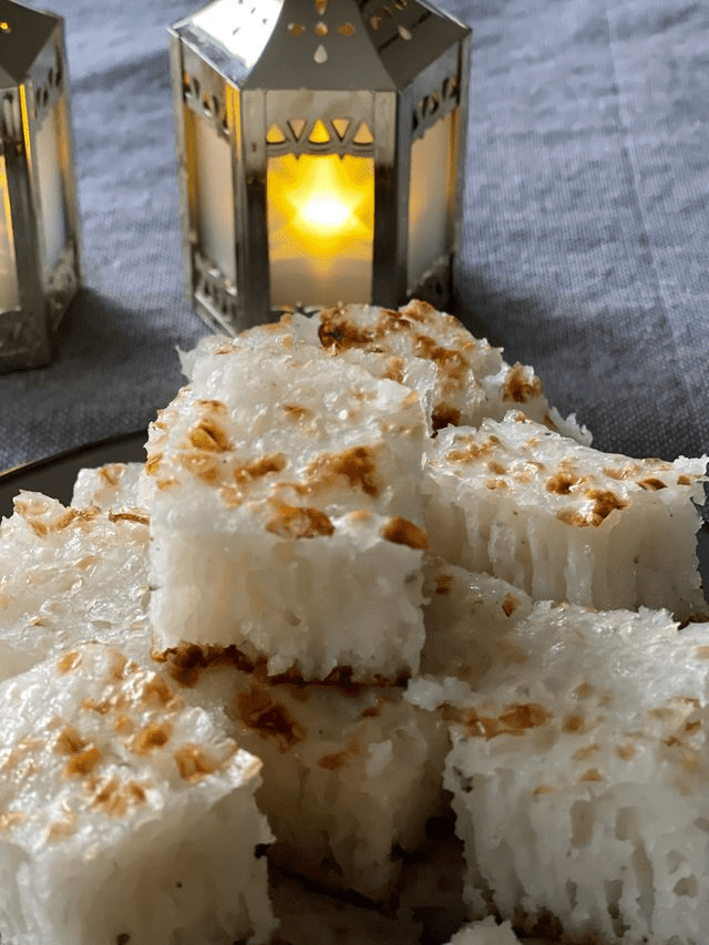 Mkate wa sinia (Pan Fried Sweet Rice and Coconut&nbsp;Cake)