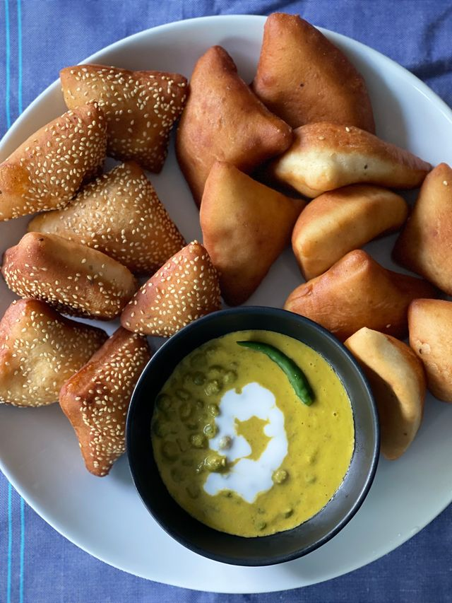 Mandazi (East African Coconut&nbsp;Doughnuts)