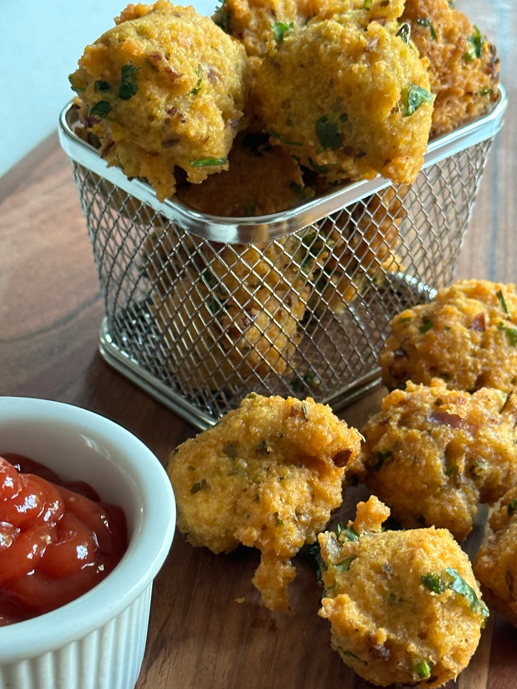 Daler Bora / Masoor Daler Bora (Bengali Style Red Lentil&nbsp;Fritters)