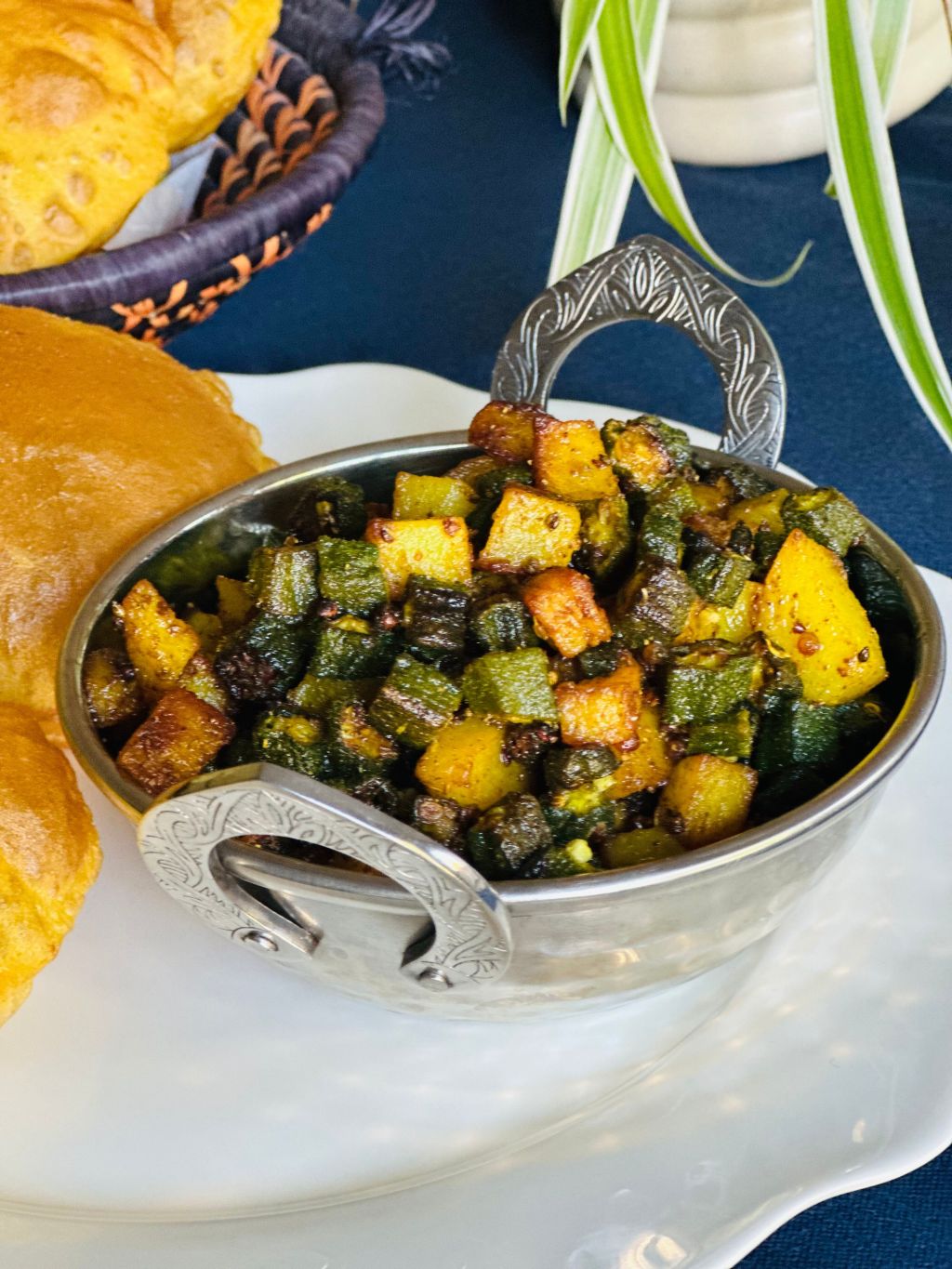 Bhinda Bateta nu Koru Shaak (Stir-Fried Gujarati&nbsp;Okra)