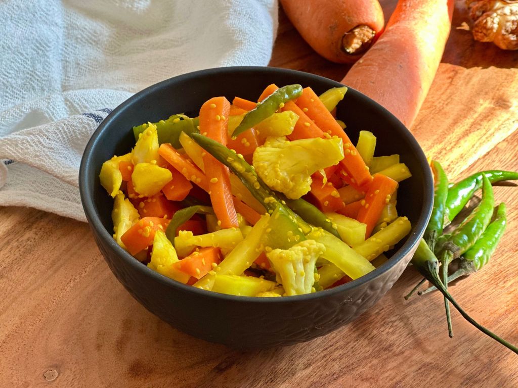 Athela Gajar Marcha (Marinated Veggies, Carrot and Green Chili&nbsp;Pickle)